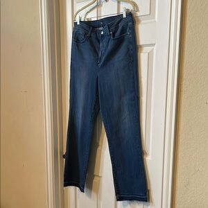 NYDJ cropped medium wash jeans, size 14